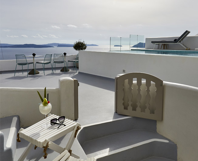 Cave Suite With Outdoor Heated Private Jacuzzi