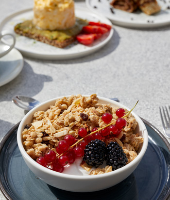 BREAKFAST